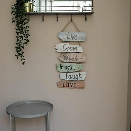 Birds Shelter & Birds Leaves *