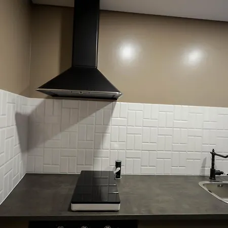 Birds Shelter & Birds Leaves Villa *