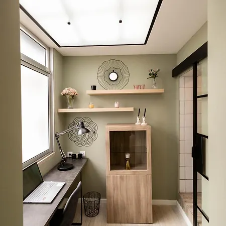 Birds Shelter&birds Leaves Villa