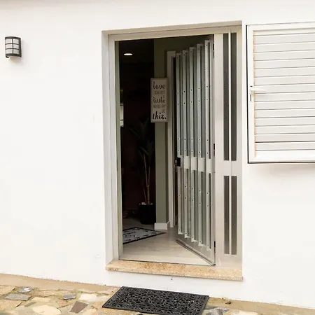 Birds Shelter & Birds Leaves Villa *