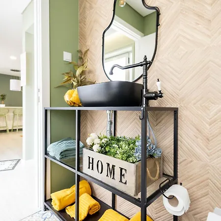 Birds Shelter & Birds Leaves *