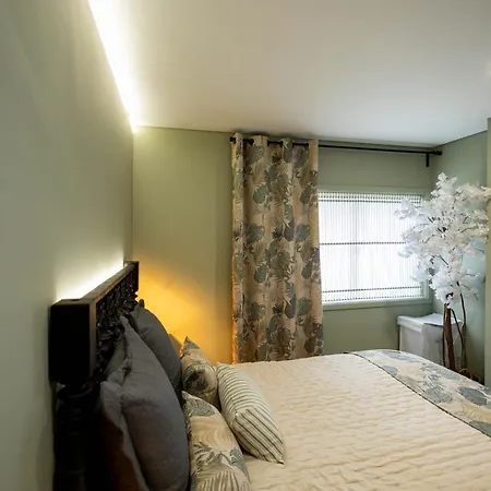 Villa Birds Shelter & Birds Leaves Fanzeres