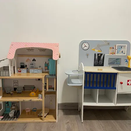 Birds Shelter & Birds Leaves