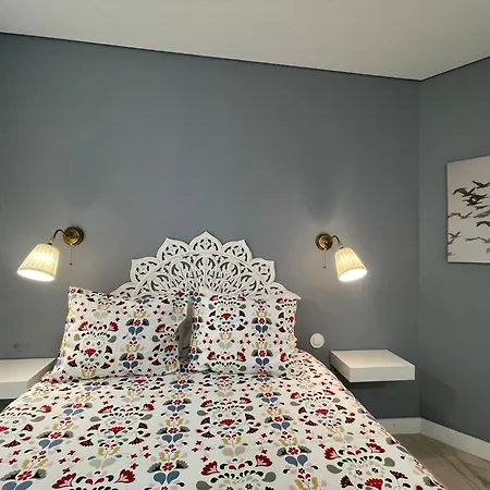 Birds Shelter & Birds Leaves Villa *