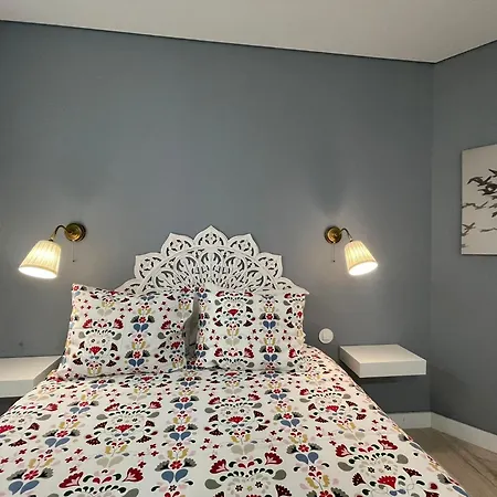 Birds Shelter & Birds Leaves Villa *