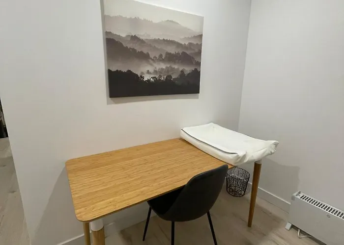 Birds Shelter & Birds Leaves * Fanzeres