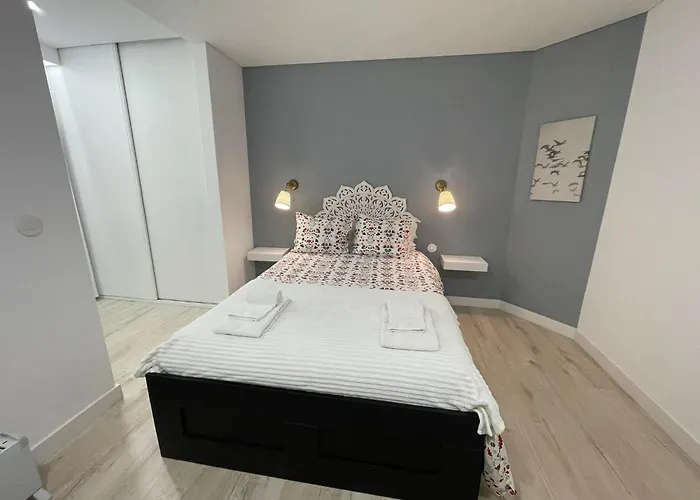 Birds Shelter & Birds Leaves * Fanzeres