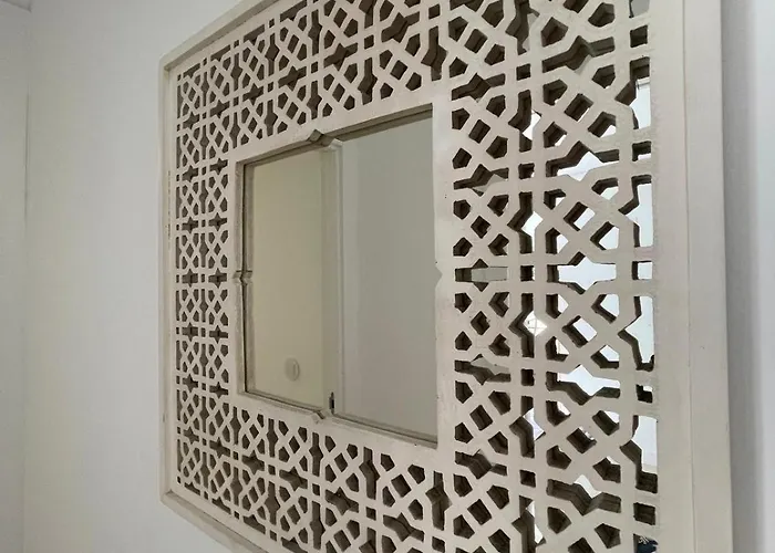 Birds Shelter & Birds Leaves Fanzeres